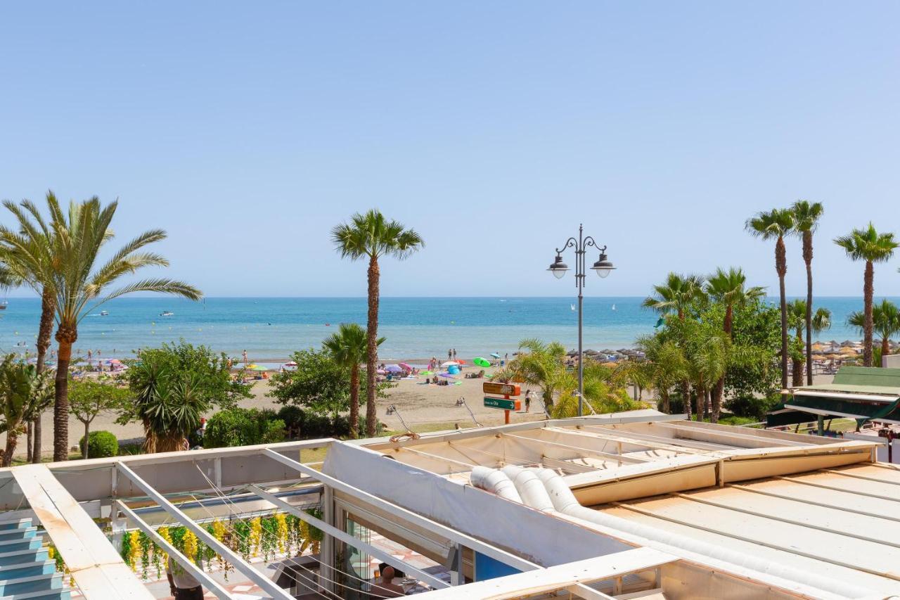 Right On The Beach 베날마데나코스타 외부 사진